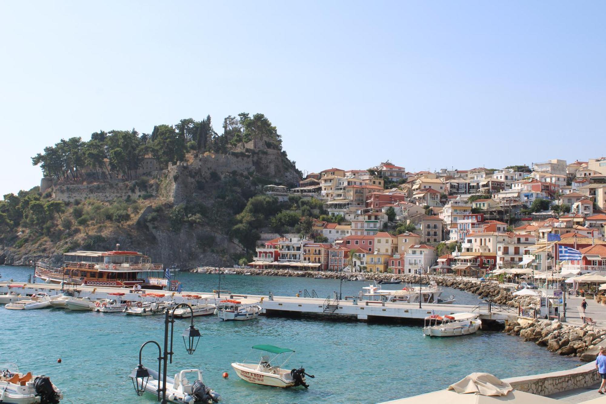 Paralia Stoudios Hotel Parga Exterior photo